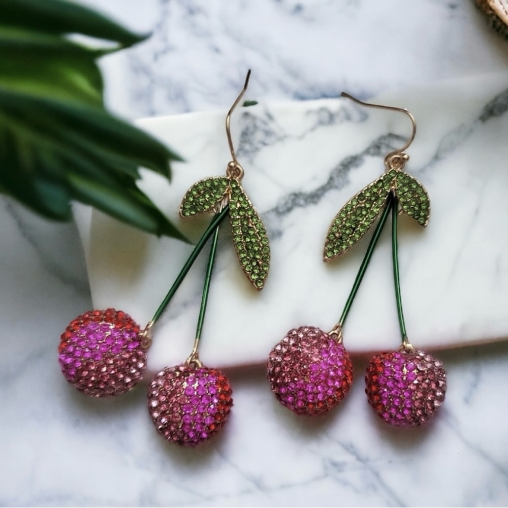 Ombré rhinestone drop cherry earrings 🍒